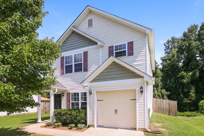 Building Photo - 417 Randolph Dr