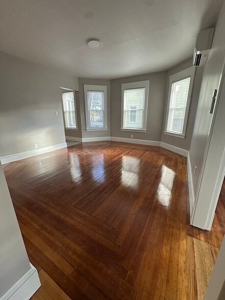 Photo - 37 Cortland St Apartment