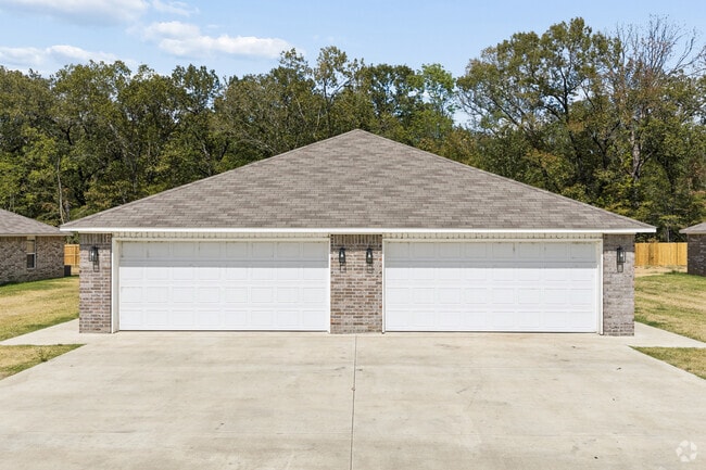 Building Photo - Riverbrook Duplexes
