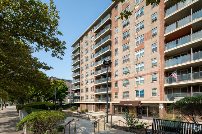 Foto del edificio - MeadowWood West at Gateway