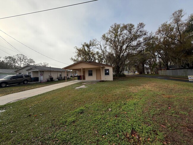 Building Photo - 2 bed/ 1 bath in Plant City