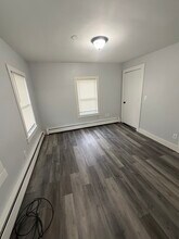 Building Photo - 142 Leighton St