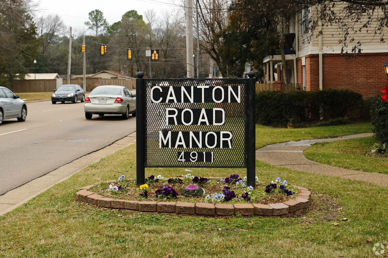 Primary Photo - Canton Road Manor