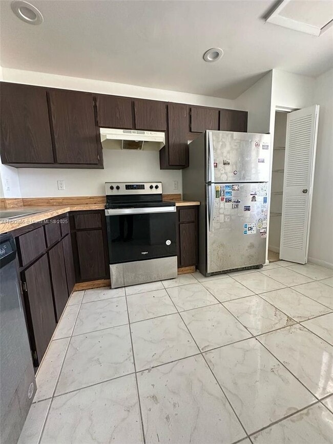 Photo - 861 NE 209th Terrace Apartment