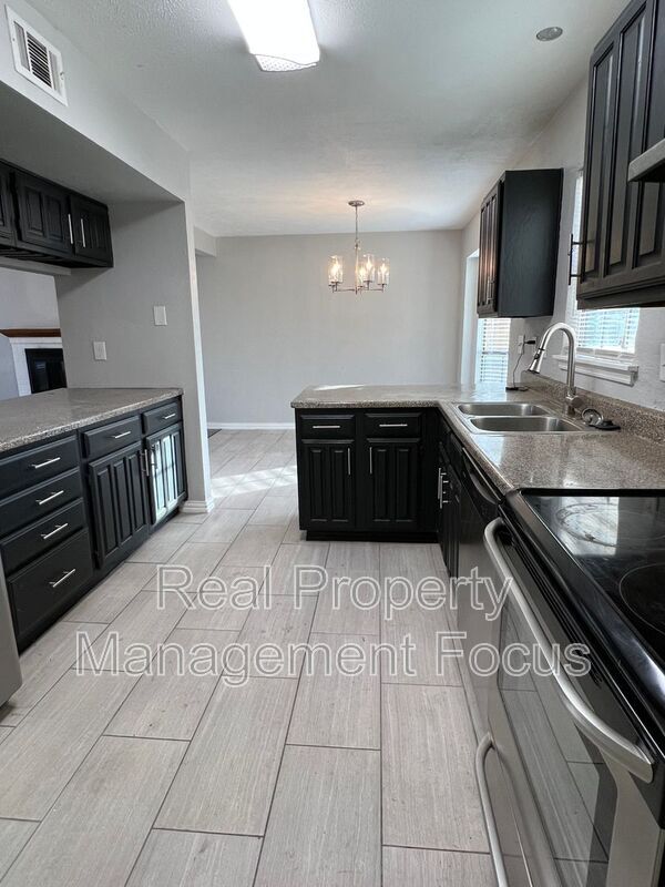 Foto del edificio - 9320 Dumfries Dr
