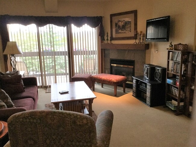 Building Photo - Oro Grande Lodge 205