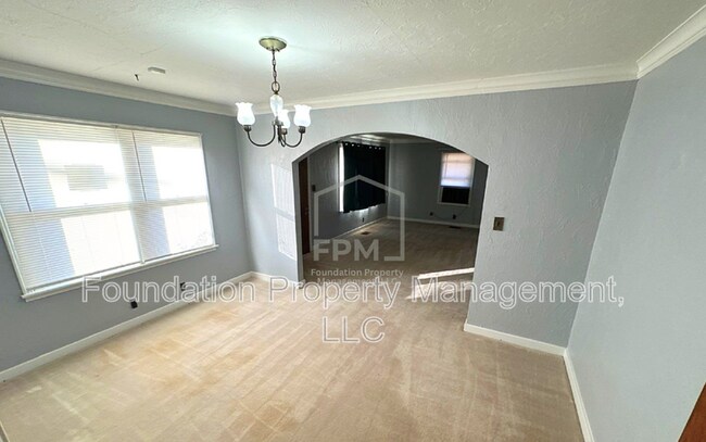 Foto del edificio - 8746 Greenhill Rd