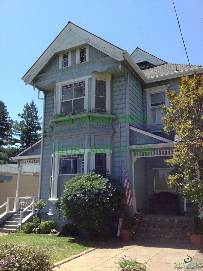 Building Photo - 249 W Main St