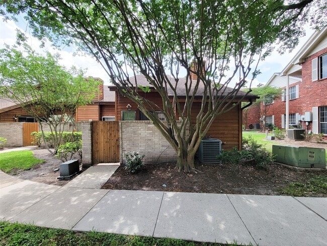Building Photo - 3020 Windchase Blvd