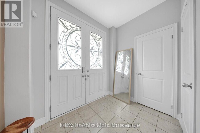 Building Photo - 12 Goodsway Trail