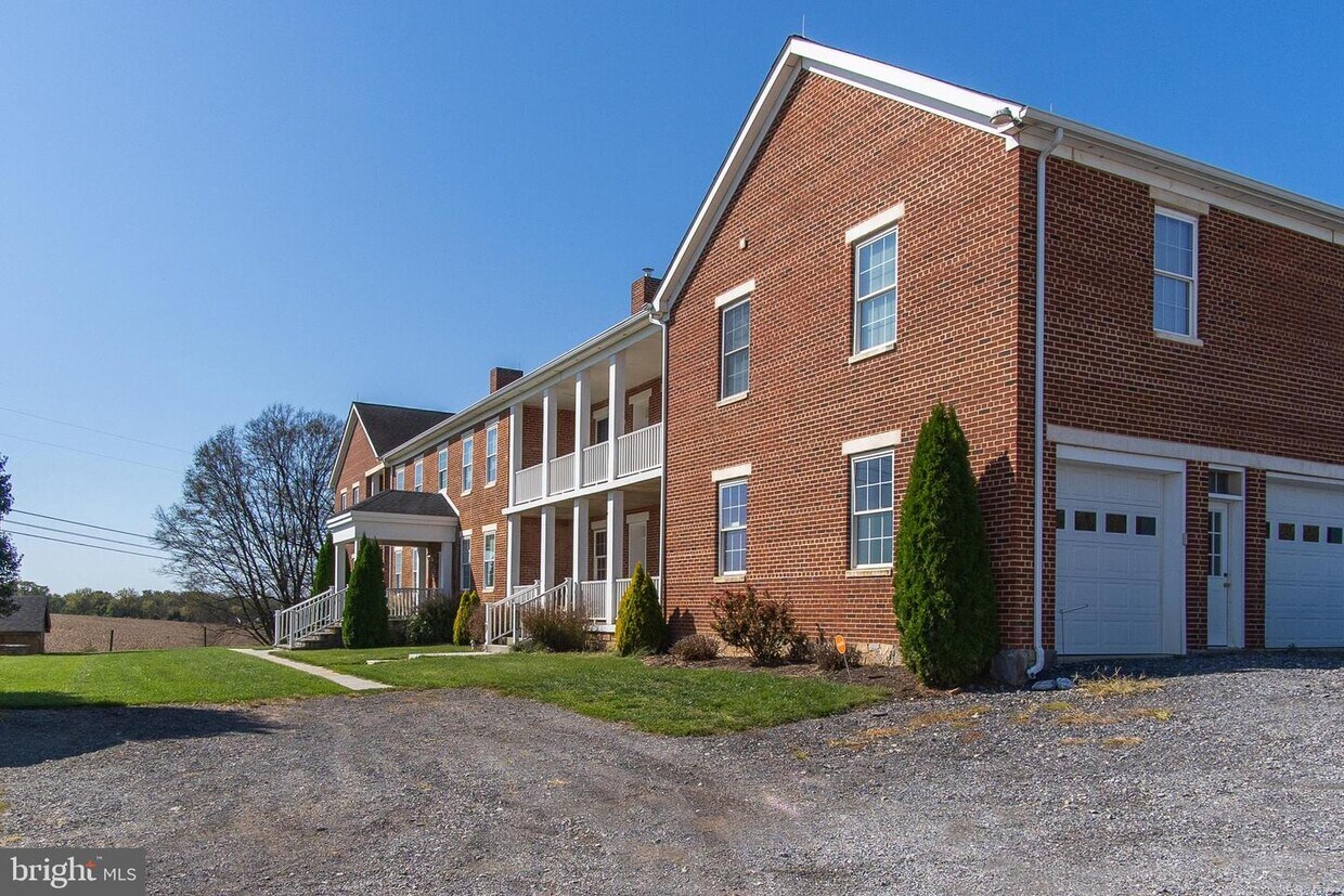 Primary Photo - 17760 Bakersville Rd
