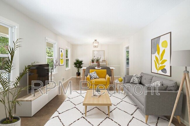 Foto del edificio - 2716 Deerwood Trail