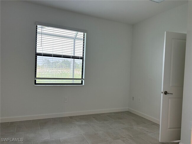 Foto del edificio - 19548 Hinkley Dr
