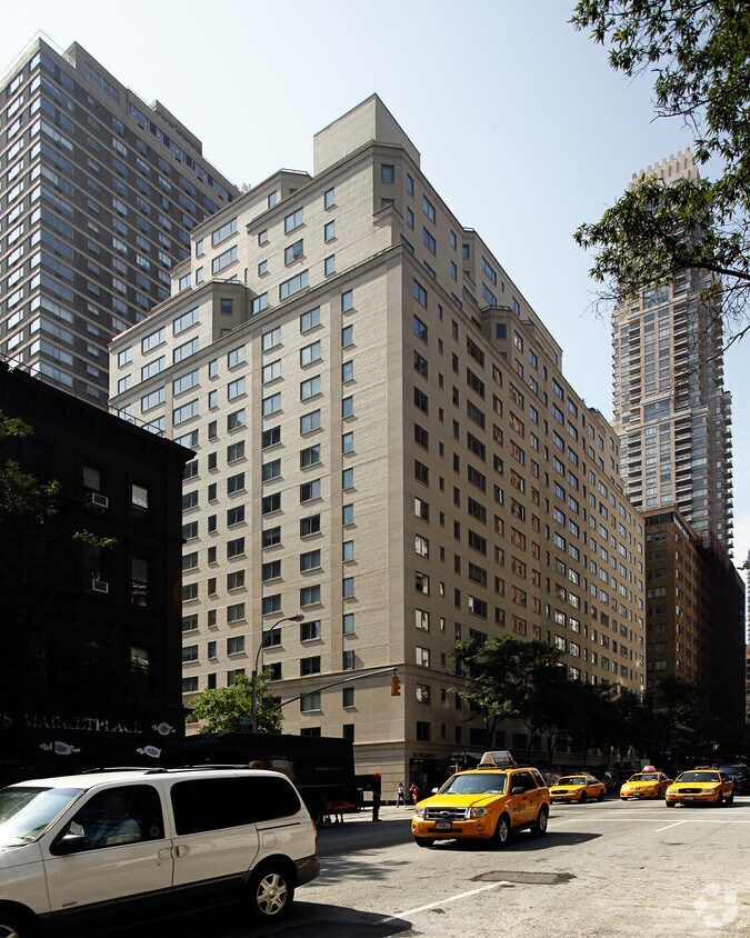 Foto principal - 1210 Third Ave