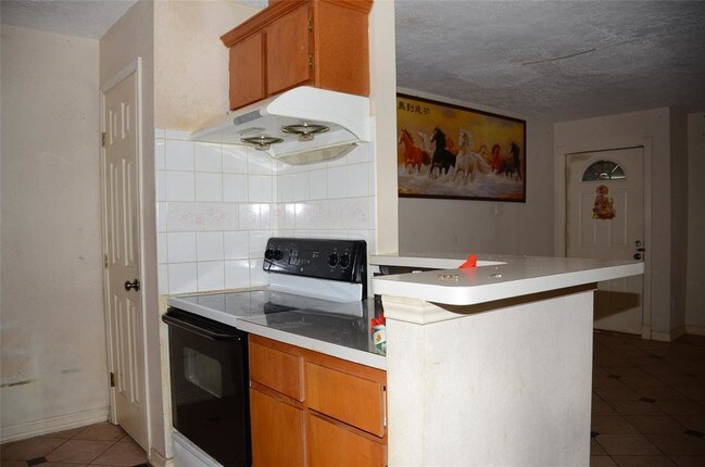 Building Photo - 13107 High Star Dr