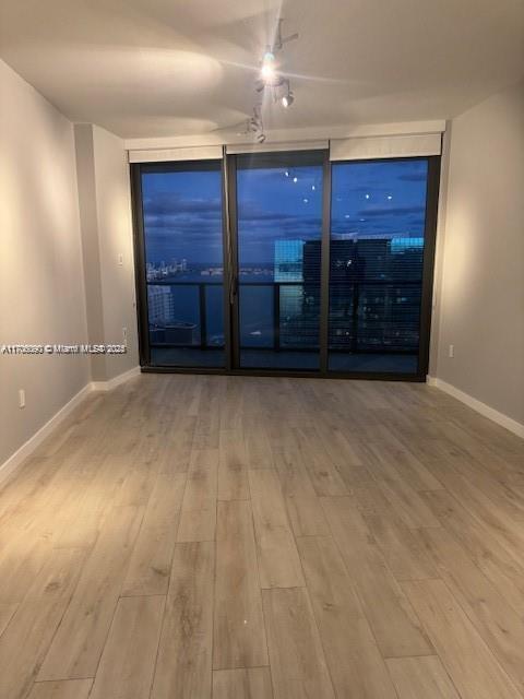 Foto del edificio - 1300 S Miami Ave