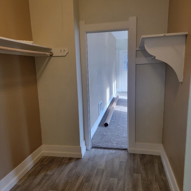 Foto del edificio - 338 SE Jackson St