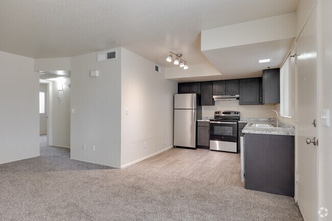 2BR, 1BA - 900SF - Cape Cod