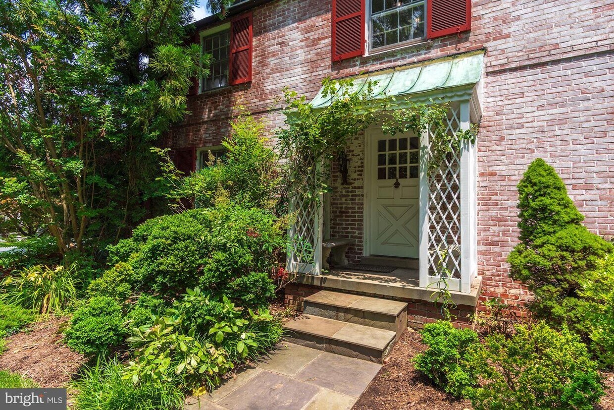 5013 Brookdale Rd, Bethesda, MD 20816 House Rental in Bethesda, MD