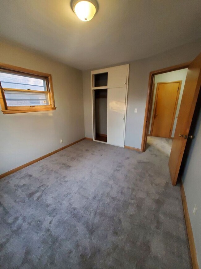 Foto del edificio - 3130 S 48th St