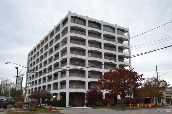 Building Photo - 5854 Main St