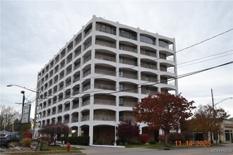 Building Photo - 5854 Main St