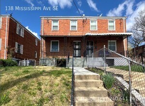 Building Photo - 138 Mississippi Ave SE