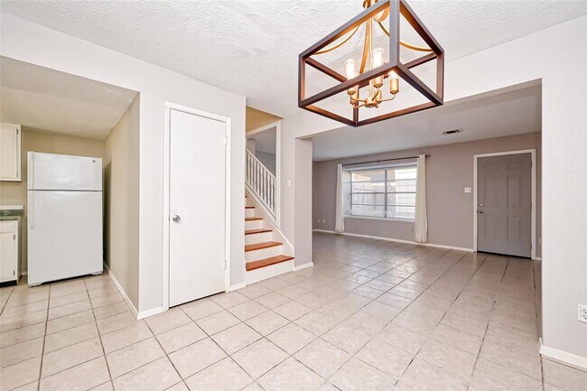 Building Photo - 3814 Laura Leigh Dr