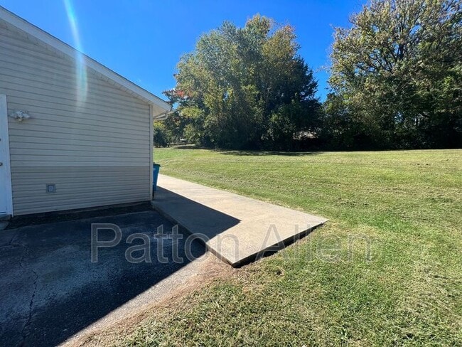 Building Photo - 88 Lees Creek Rd