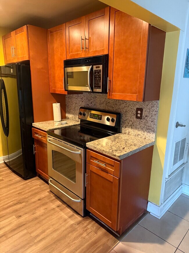 Foto del edificio - 3145 NW 196th St