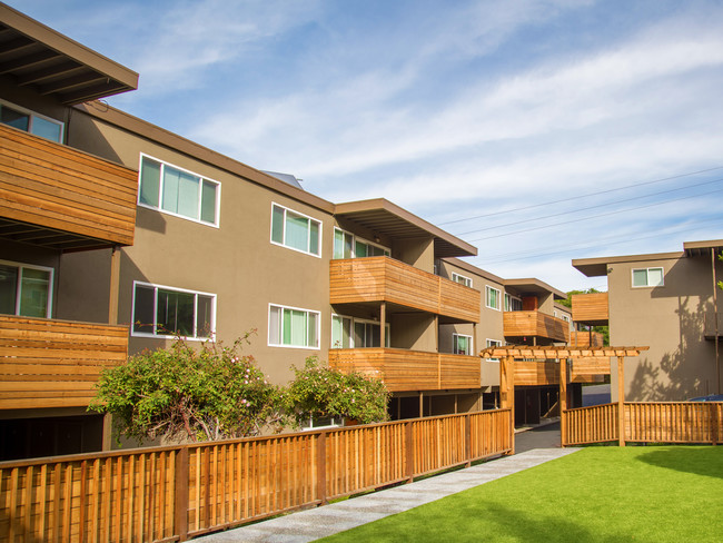 Marin Heights | Apartment Homes Marin Apartments - San Rafael, CA ...