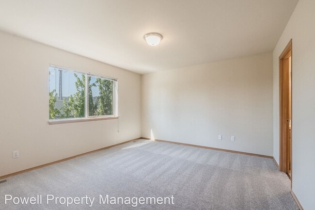 Building Photo - 3 br, 2 bath House - 1055 S Director St