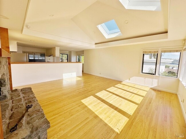 Building Photo - 172 Great Cir Dr