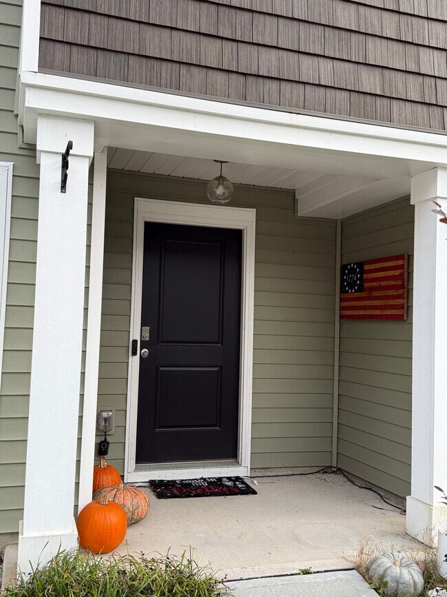 Foto del edificio - 141 Rosefield Ct