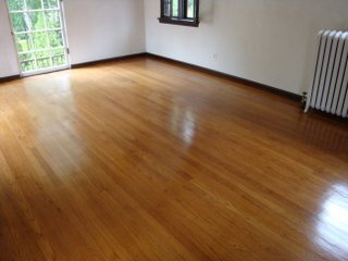 Red Oak Newly Polished - 2204 E Stratford Ct