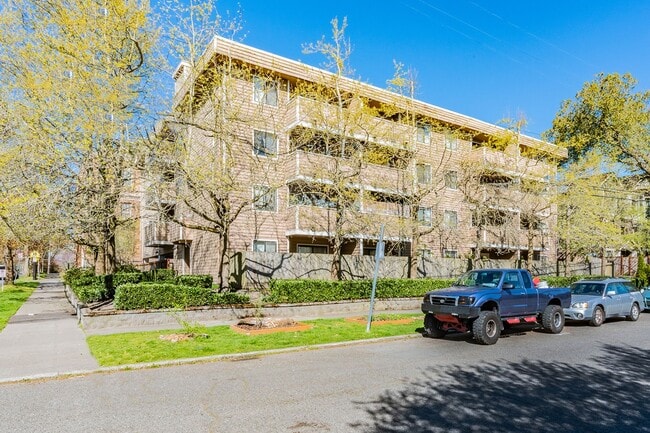 Building Photo - Park Royal Apartments