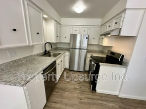 Building Photo - 1063 Del Sol Pl