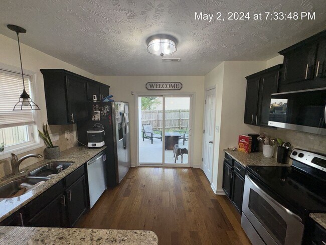 Building Photo - 2221 Sir Michael Drive