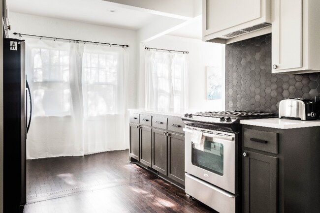 Foto del edificio - 1328 NW 20th St