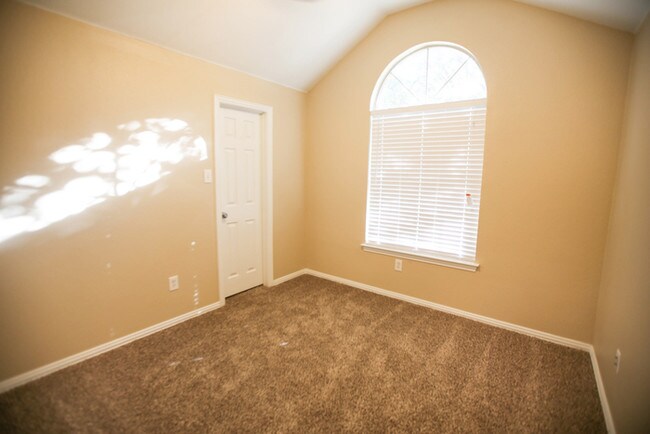 Building Photo - 720 Bethany Lake Boulevard, Allen