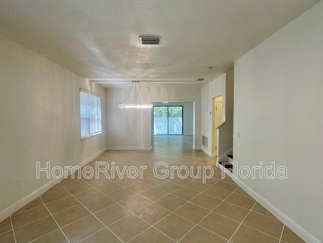 Building Photo - 15216 Anguilla Isle Ave