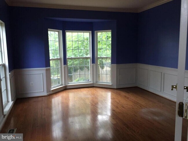 Foto del edificio - 4055 Carrick Ct