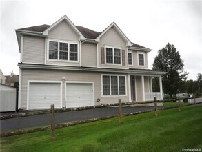 Building Photo - 6 Blackmoor Ct