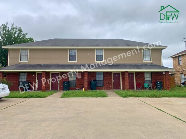 Building Photo - 1108 Shanarae Cir