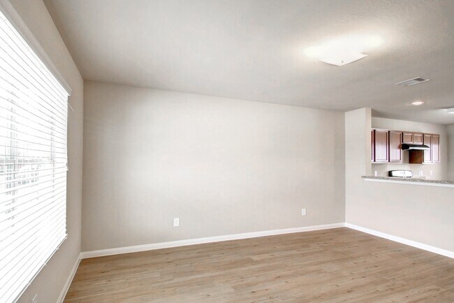 Foto del edificio - 2403 Thorney Ct