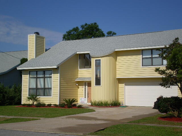 Primary Photo - 215 Dolphin Estates Ct