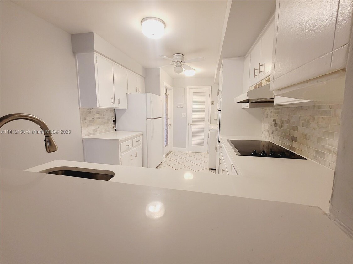 Foto principal - 4213 NE 21st Ave