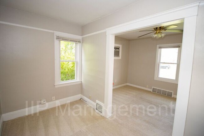 Foto del edificio - Cute 1 bedroom finished home in lovely Wes...