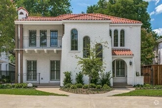Building Photo - 4225 University Blvd