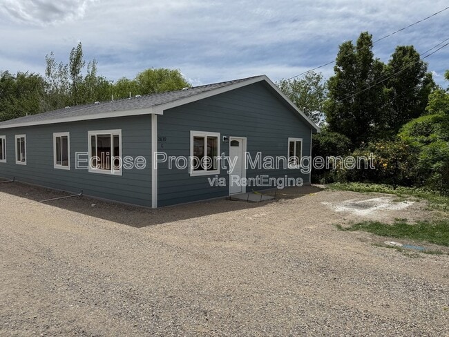 Building Photo - 2839 Elm Ave